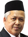 dr syukri